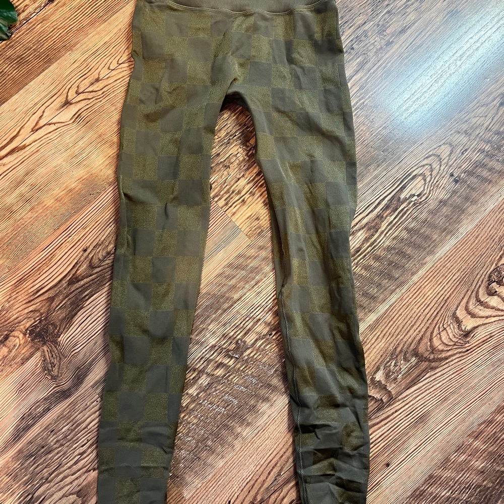 Good American Olive Checkered Leggings